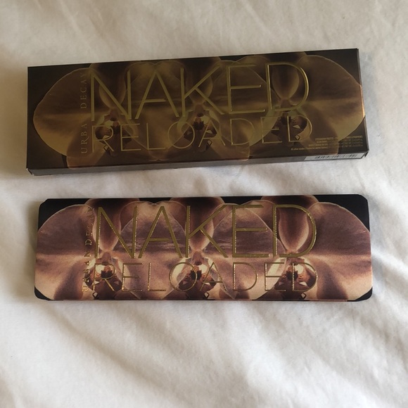 Urban Decay NAKED RELOADED eyeshadow palette - Picture 3 of 4